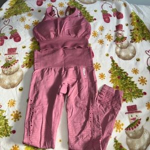 COPY - Gymshark legging and sports bra set size XS